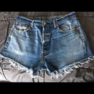 LEVIS SHORTS